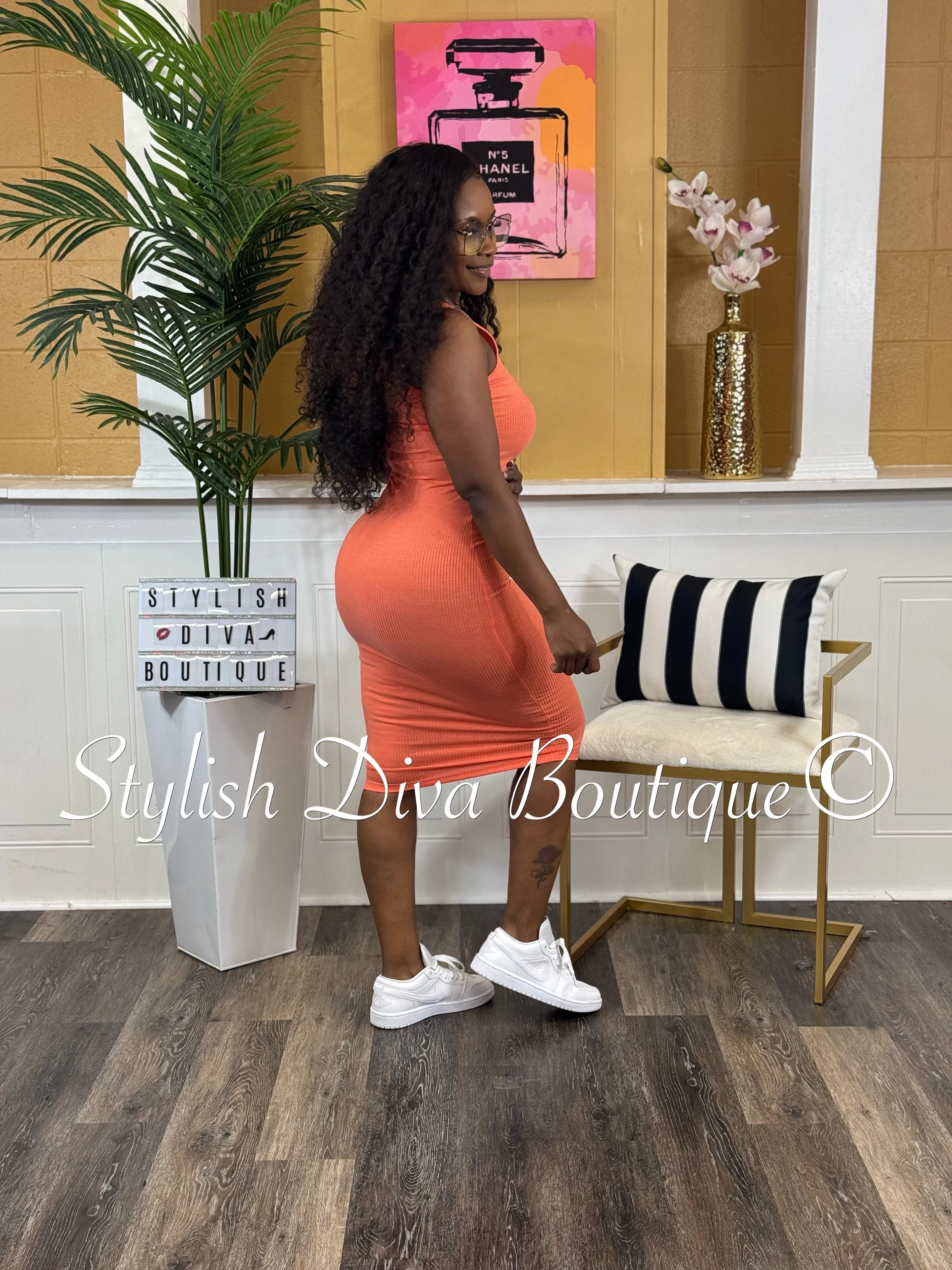 Avi Ribbed Midi Dress (Coral)