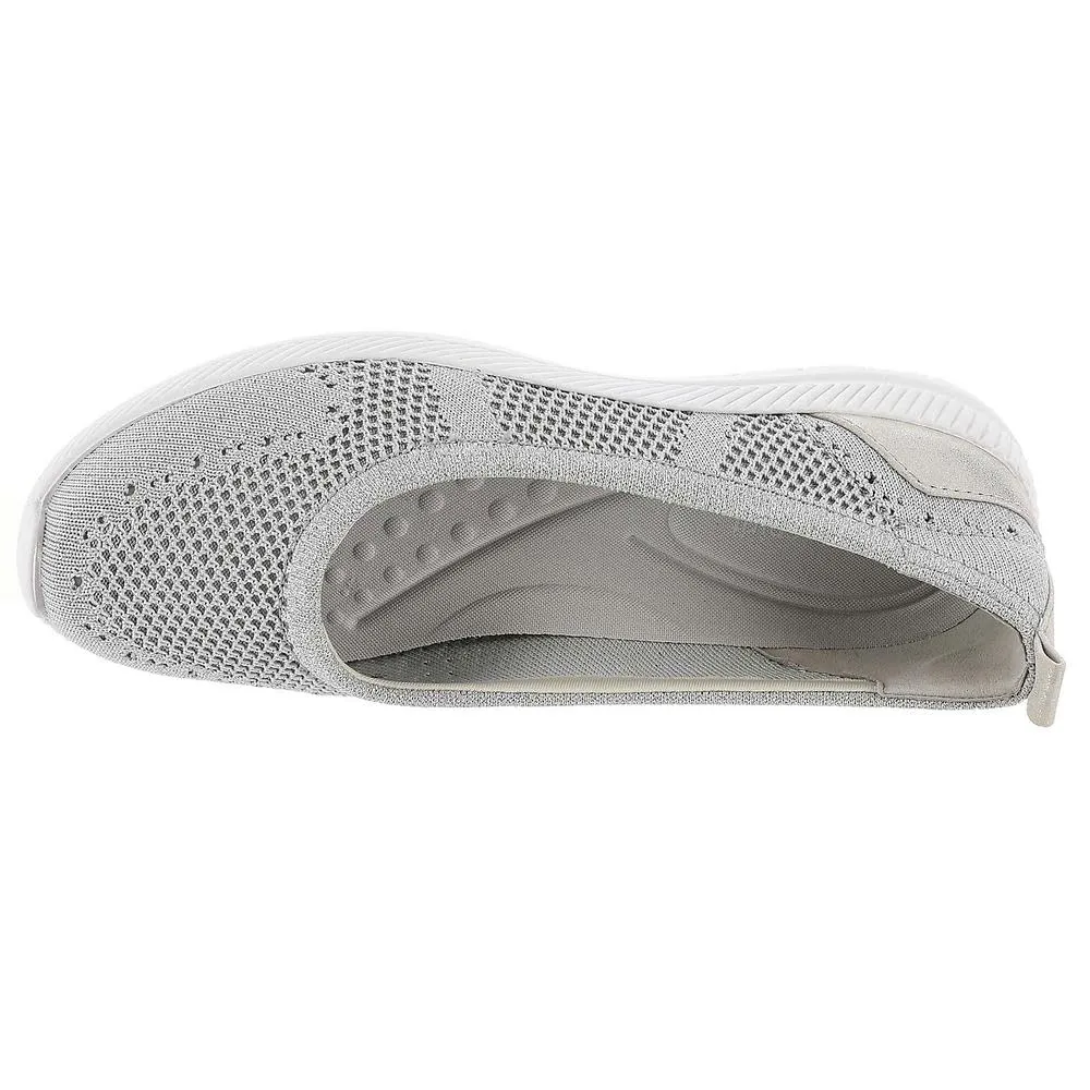 Easy Spirit Women's Glitz 2 Sneaker, Silver Knit, 8