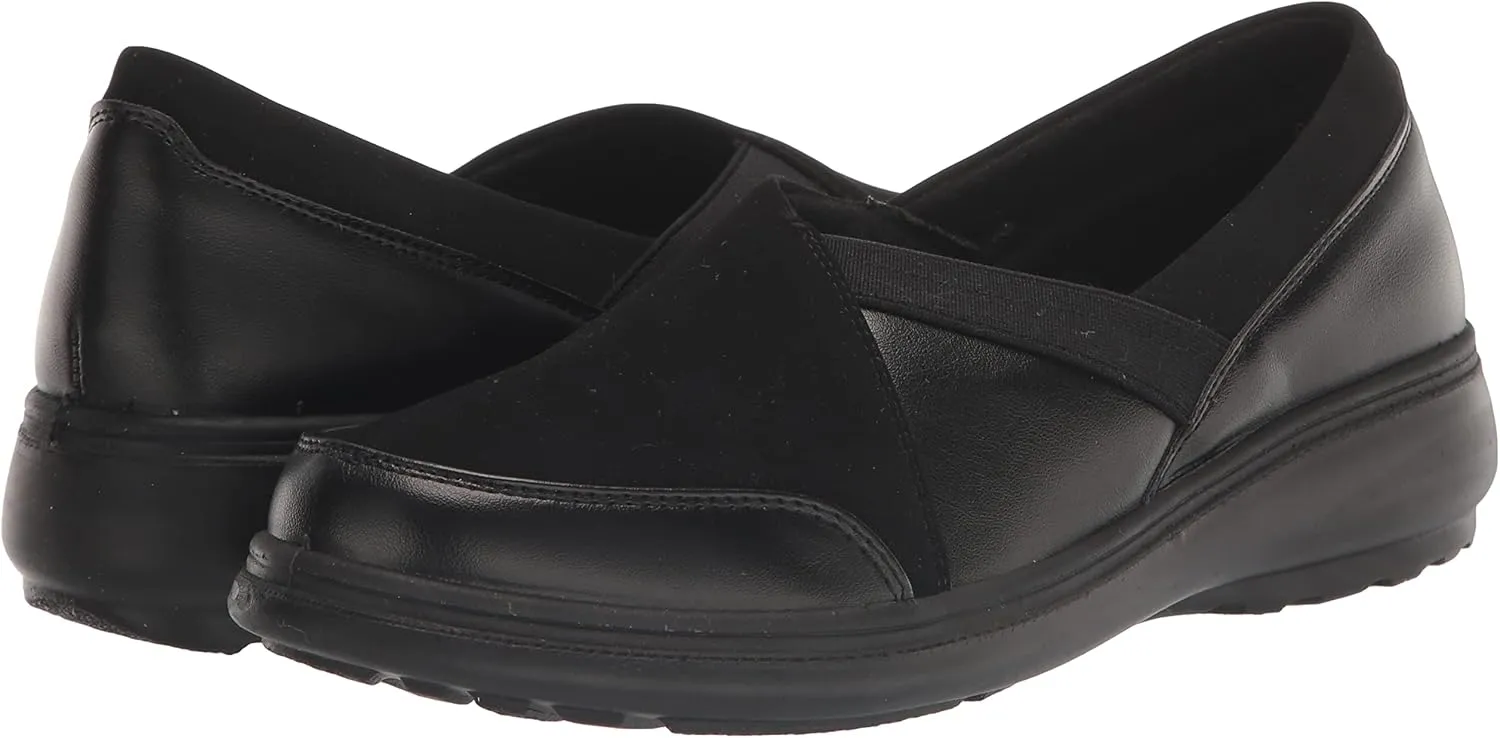 Easy Street Women's Irene Sneaker