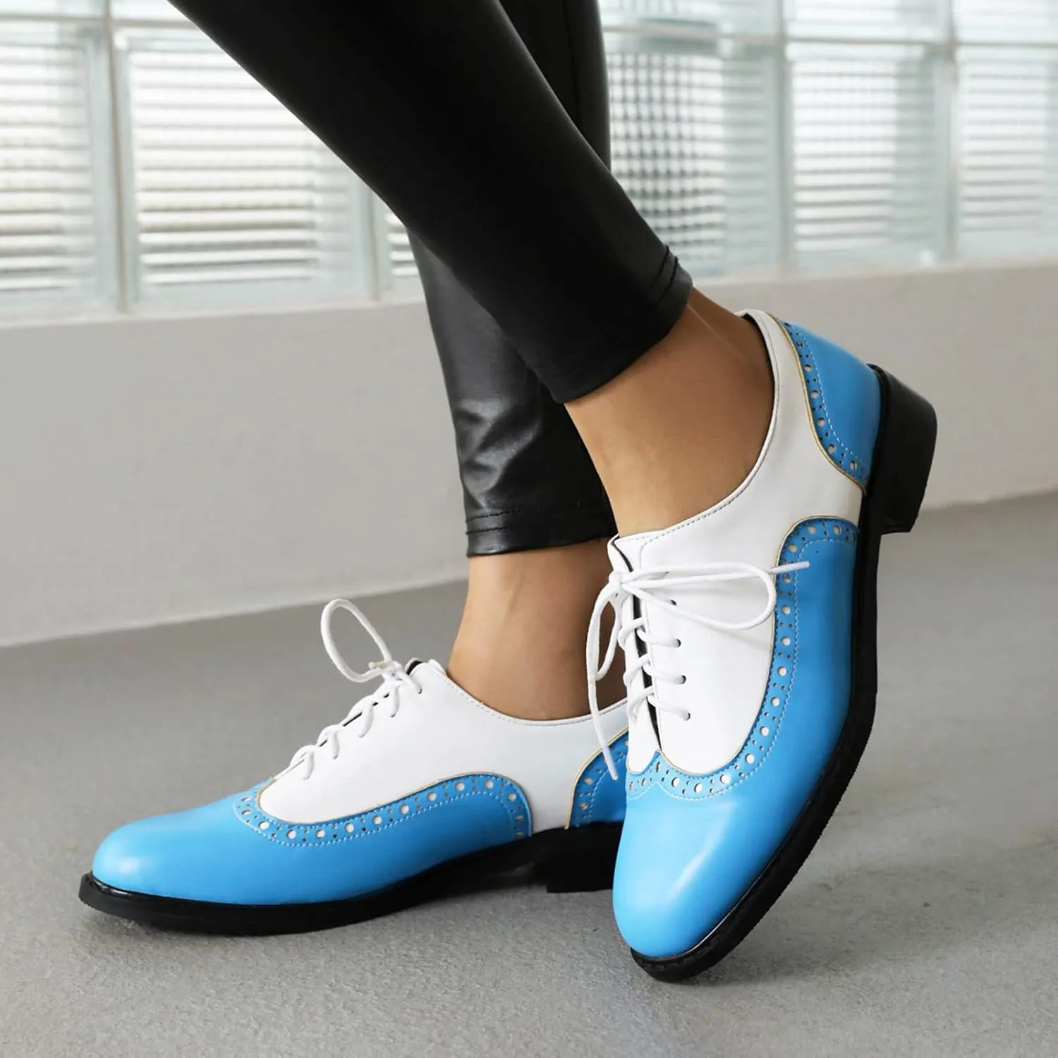 Gicoiz Footwear Womens Classic Round Toe Lace Up Oxfords Brogue Work Shoes