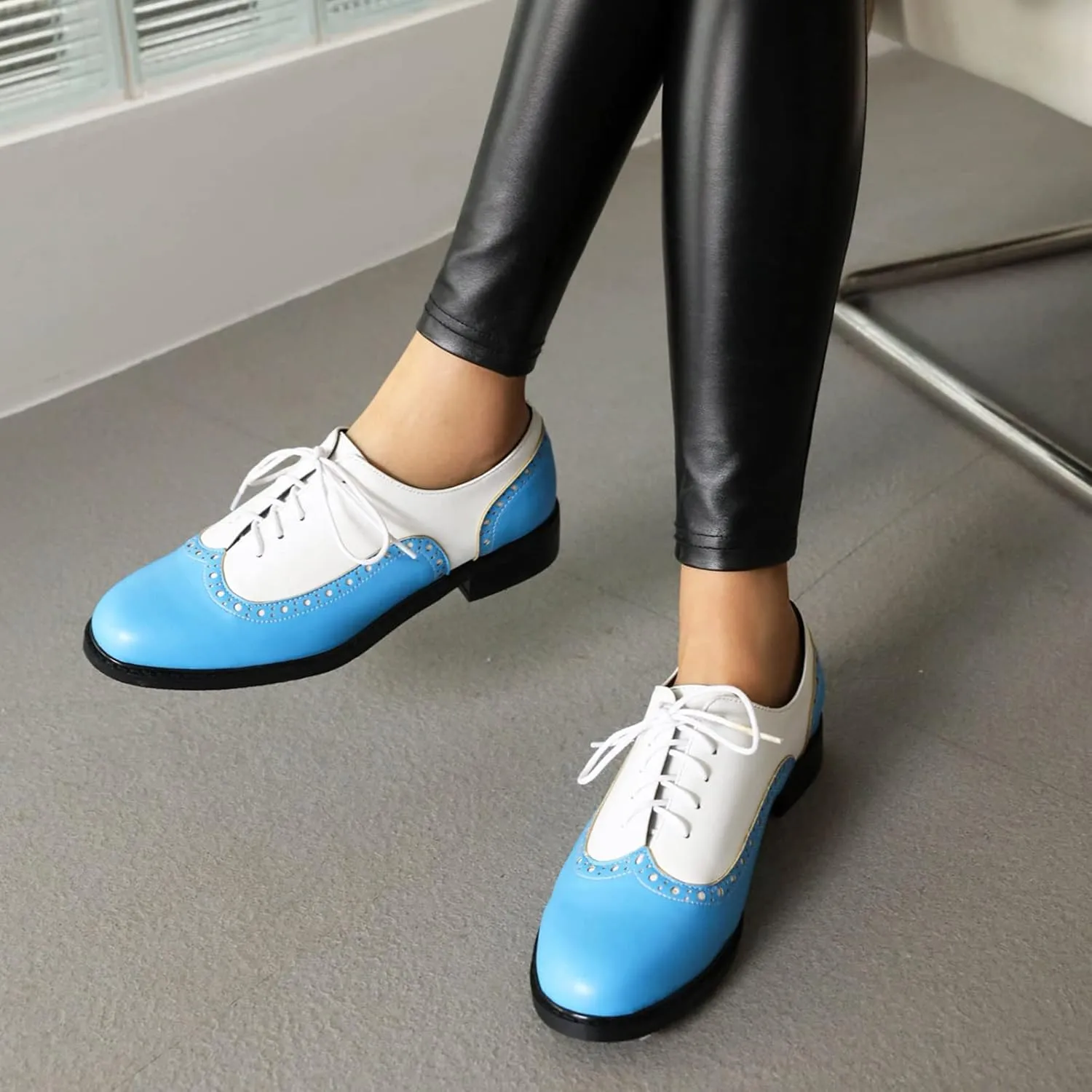 Gicoiz Footwear Womens Classic Round Toe Lace Up Oxfords Brogue Work Shoes