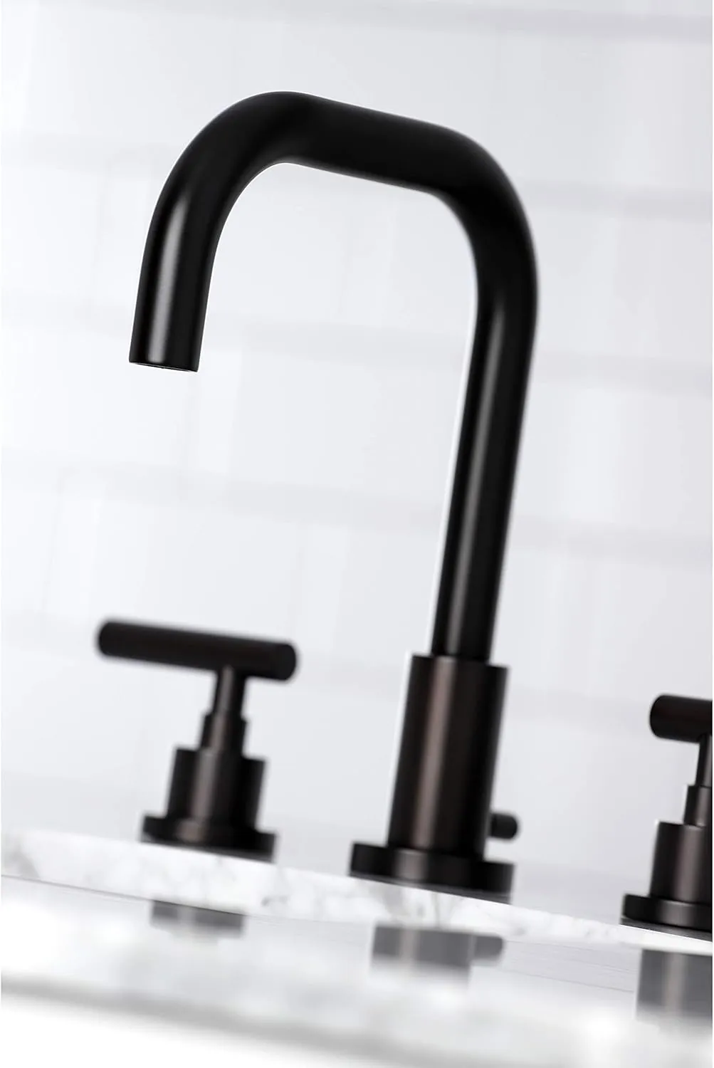 Kingston Brass FSC8935CML Manhattan Widespread Bathroom Faucet with Brass Pop-Up, 9.5 x 6.81 x 2.5, Oil Rubbed Bronze