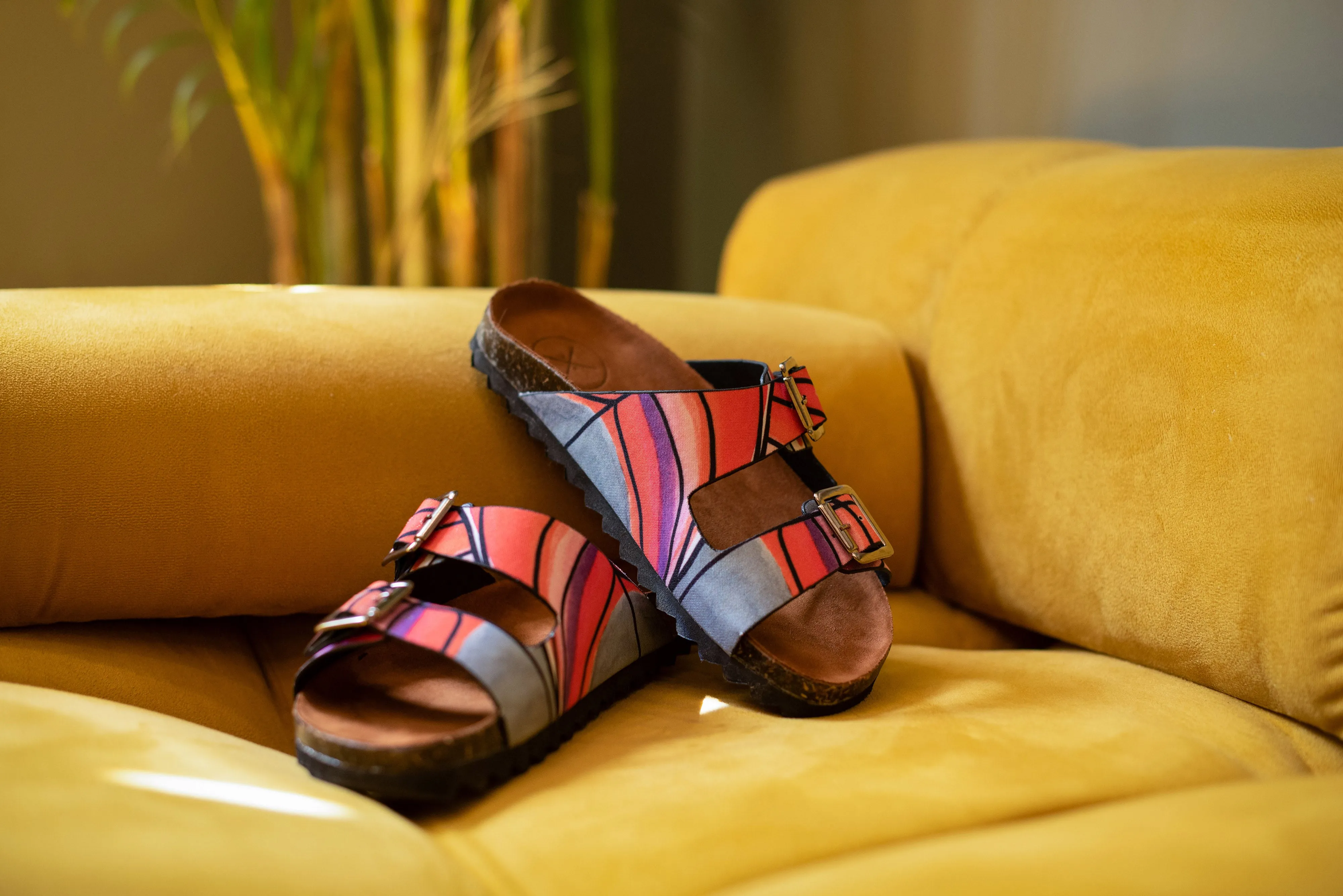 Lundi Buckle Sandal