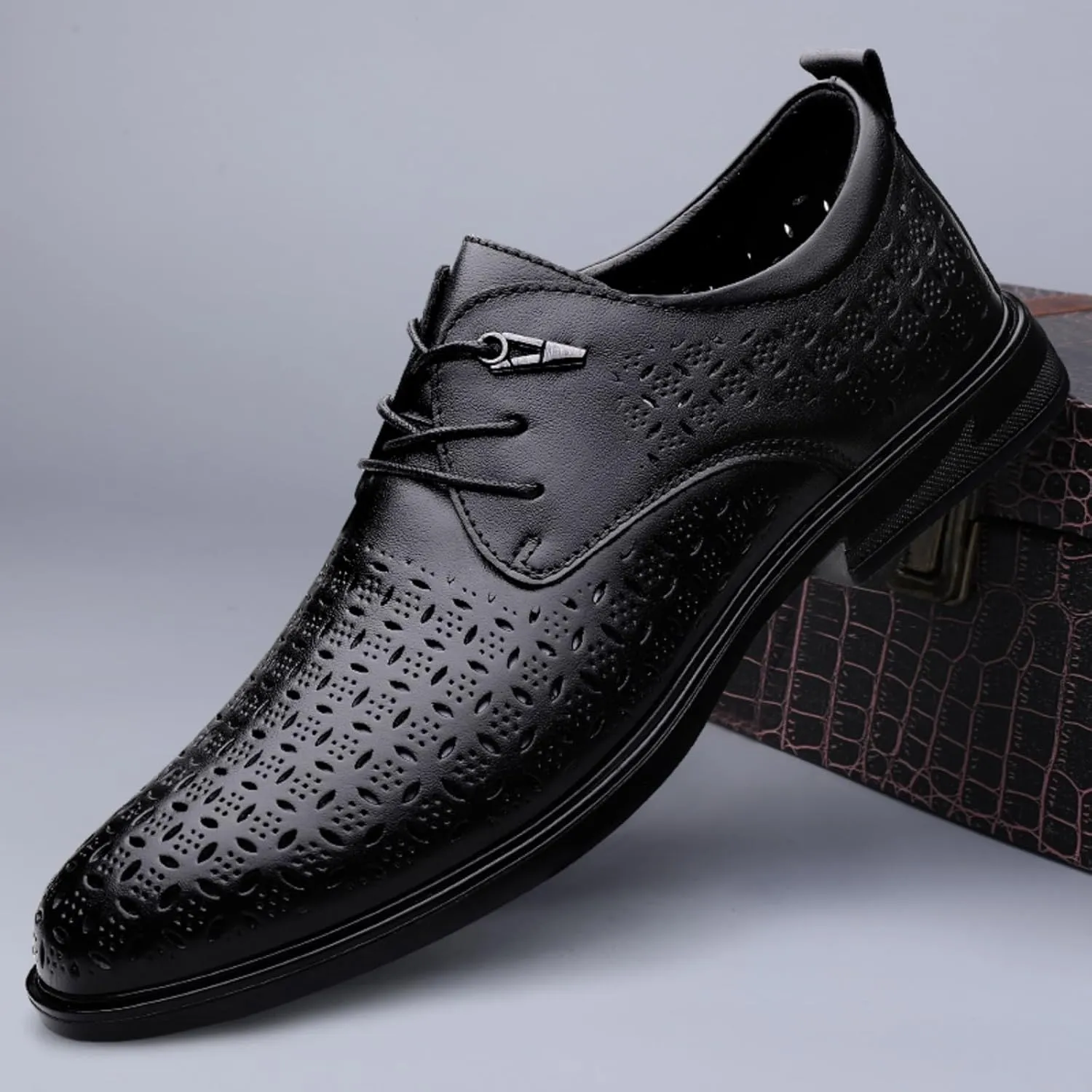 Men's Cowhide Leather Hollow - Out Perforated Lace - up Oxfords Brogue Shoes Black