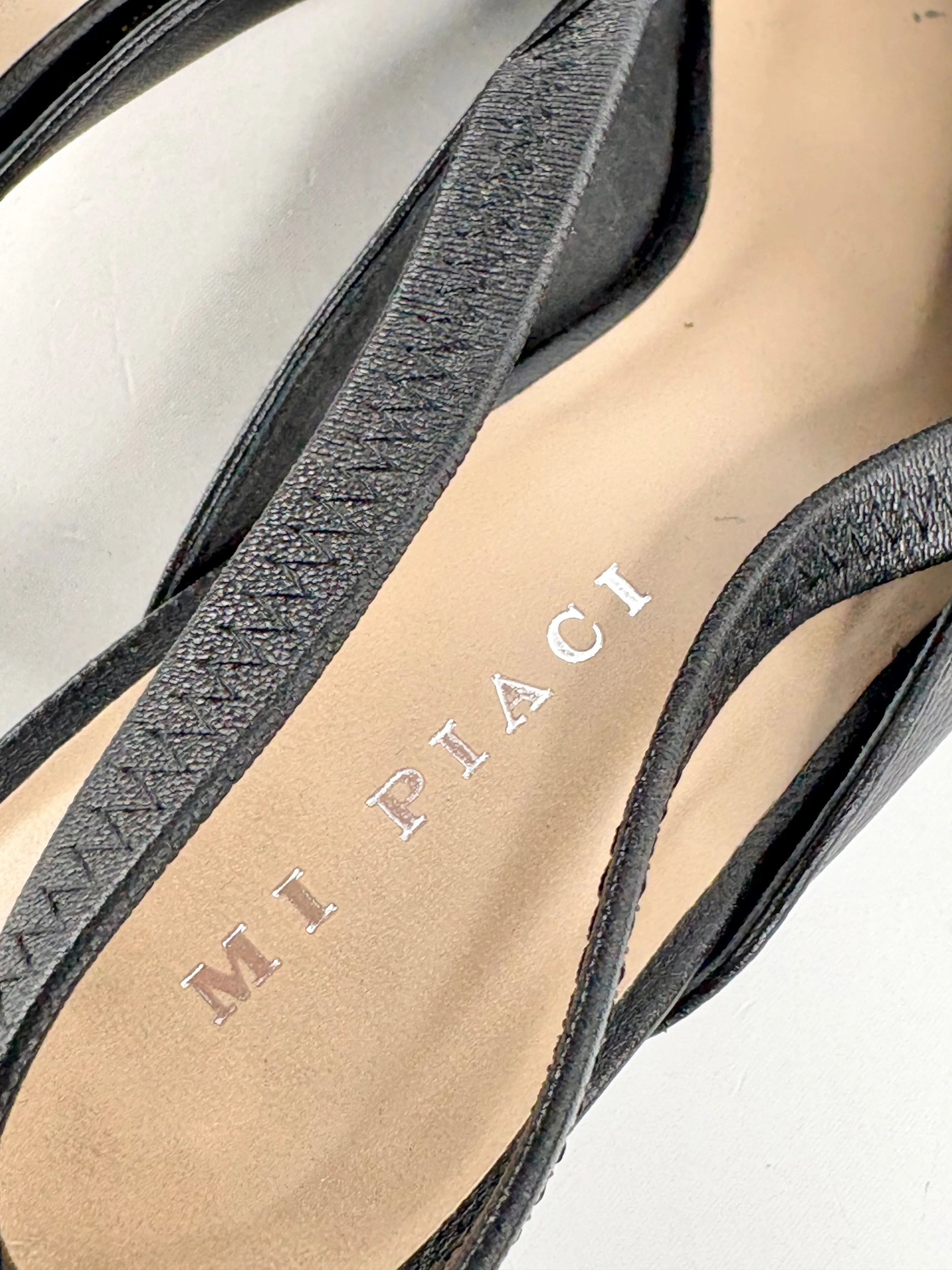 Mi Piaci Black Leather Point-Toe Slingback Mule Pumps - EU38