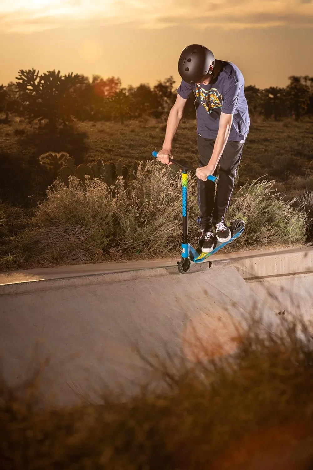 Mongoose Rise Freestyle Stunt Trick Scooter, For Kids Youth Adult Men Women Ages 8 Up, Lightweight Alloy Deck & Heavy-Duty Frame Up to 220 lbs., Bike-Style Grip, T-Bar Handlebar and High Impact Wheels