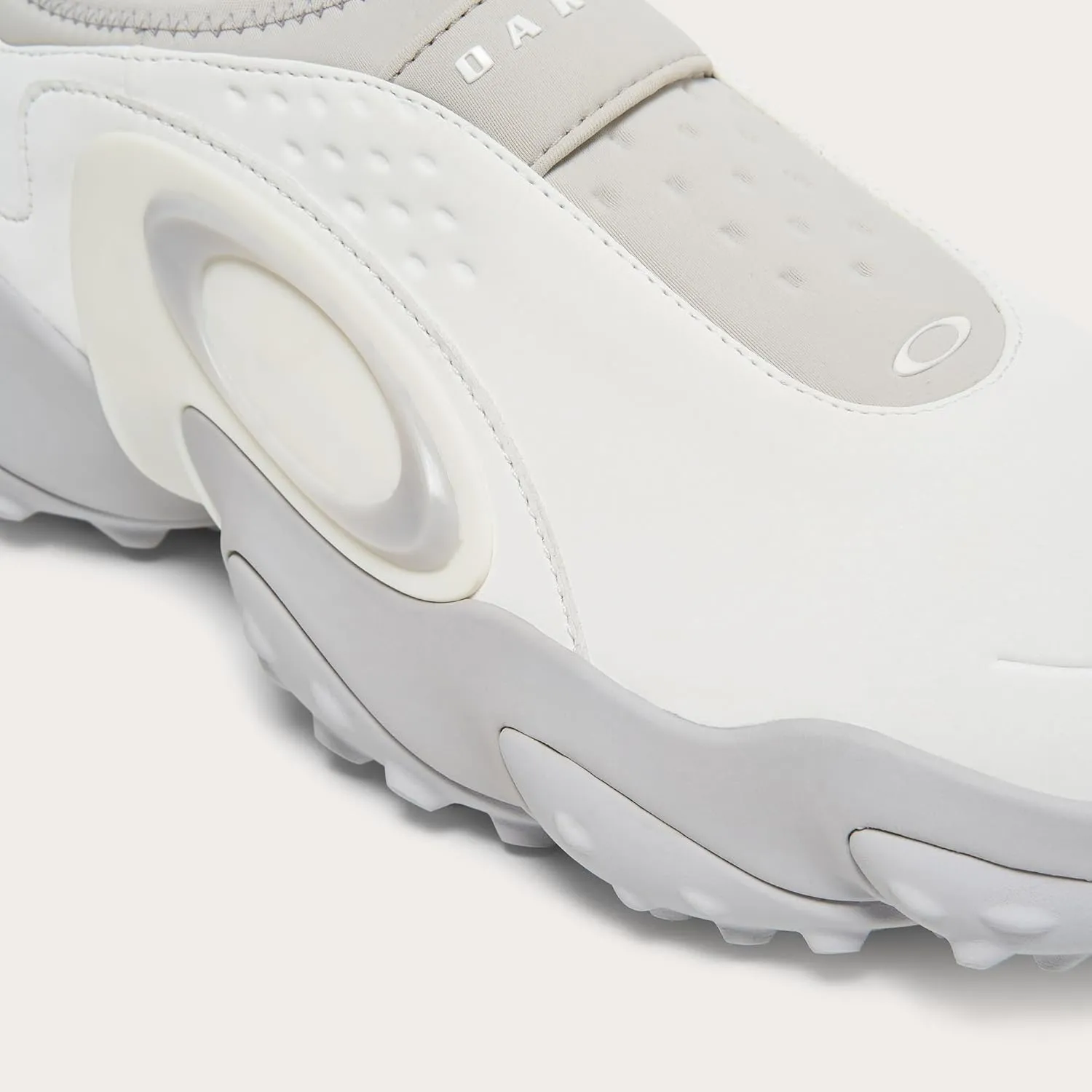Oakley Men's Edge Icon Sneaker