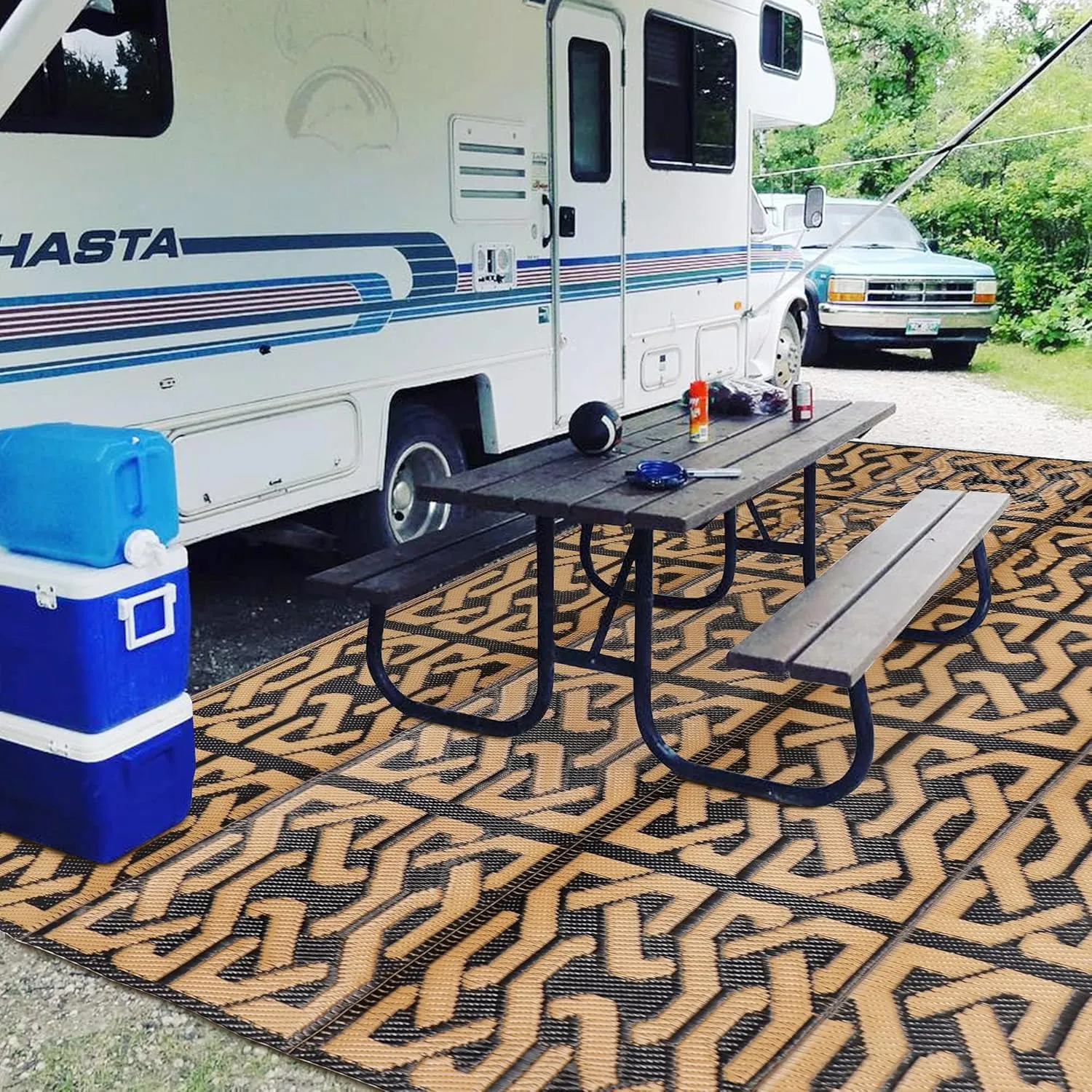 SAND MINE Reversible Mats, Plastic Straw Rug, Modern Area Rug, Large Floor Mat and Rug for Outdoors, RV, Patio, Backyard, Deck, Picnic, Beach, Camping, Trailer, Black & Brown, 5' x 8'