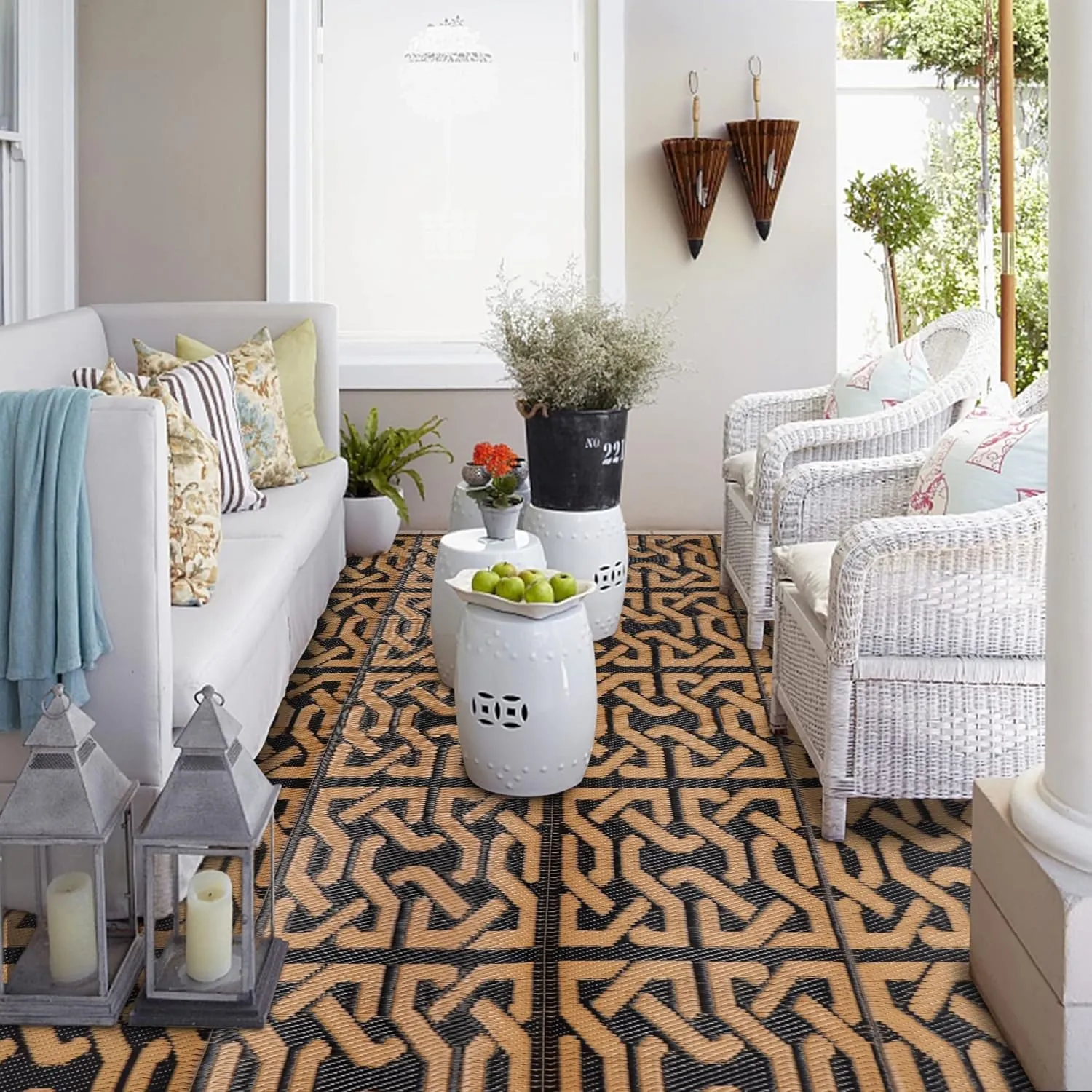 SAND MINE Reversible Mats, Plastic Straw Rug, Modern Area Rug, Large Floor Mat and Rug for Outdoors, RV, Patio, Backyard, Deck, Picnic, Beach, Camping, Trailer, Black & Brown, 5' x 8'