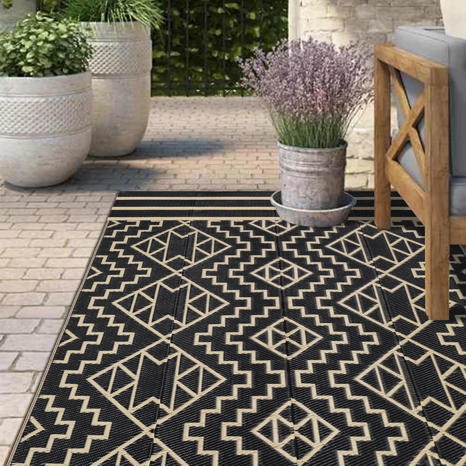 SAND MINE Reversible Mats, Plastic Straw Rug, Modern Area Rug, Large Floor Mat and Rug for Outdoors, RV, Patio, Backyard, Deck, Picnic, Beach, Trailer, Camping (5' x 8', Black & Beige)