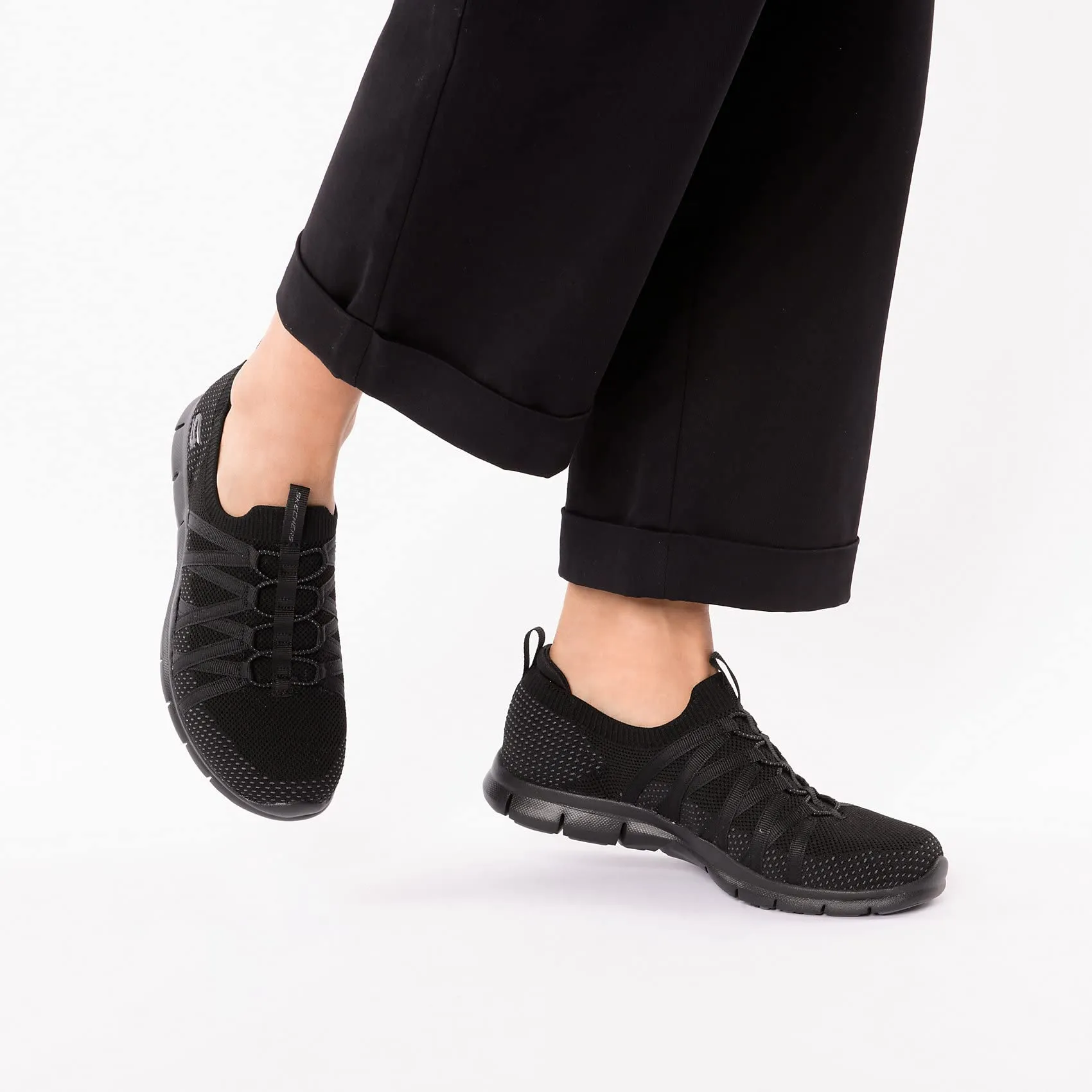 Skechers Women's Gratis-Chic Newness Sneaker 8.5 Black Mesh Stretch Fit