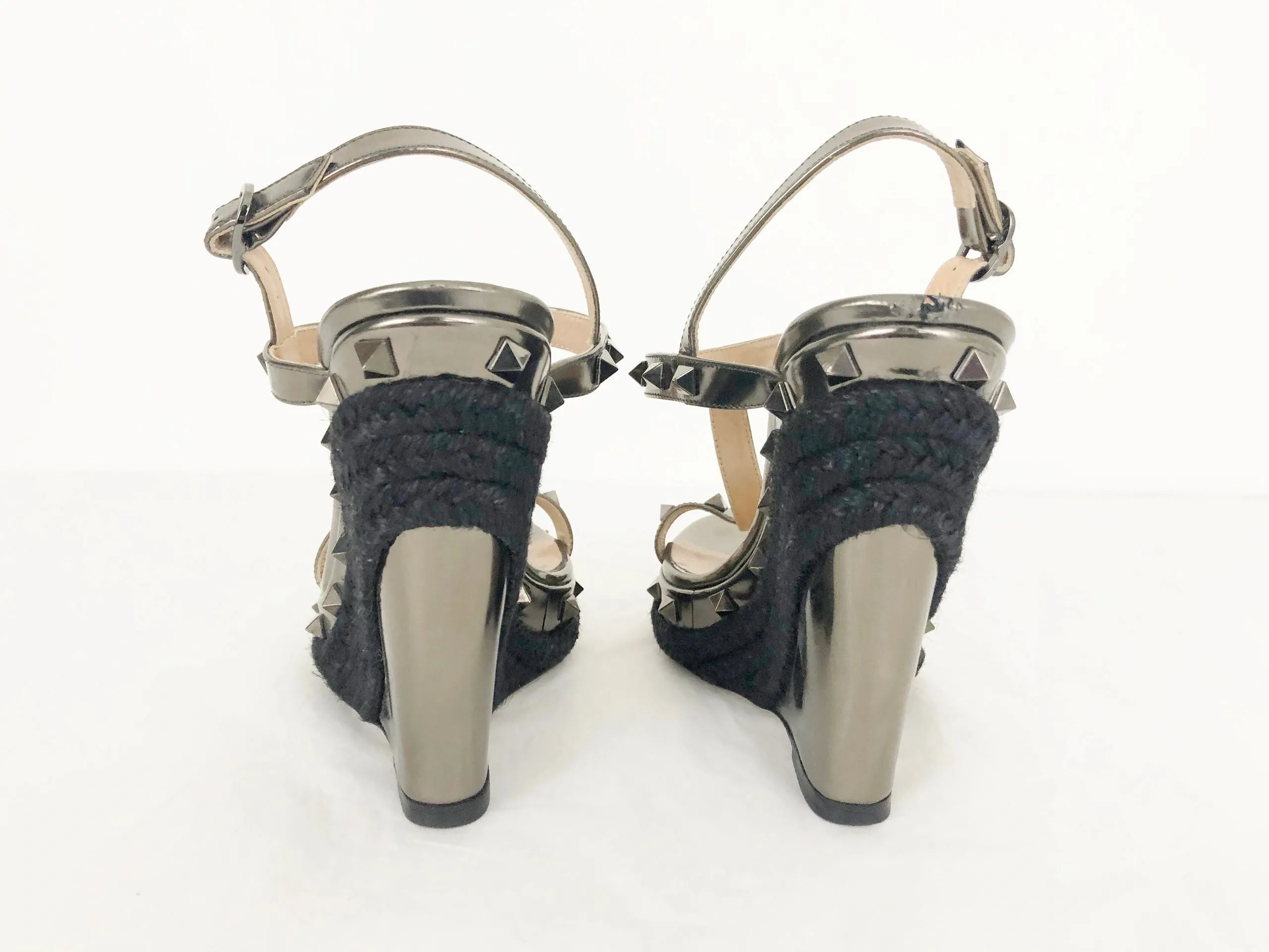 Valentino Rockstud Wedge Sandal Size 36 It (6 Us)
