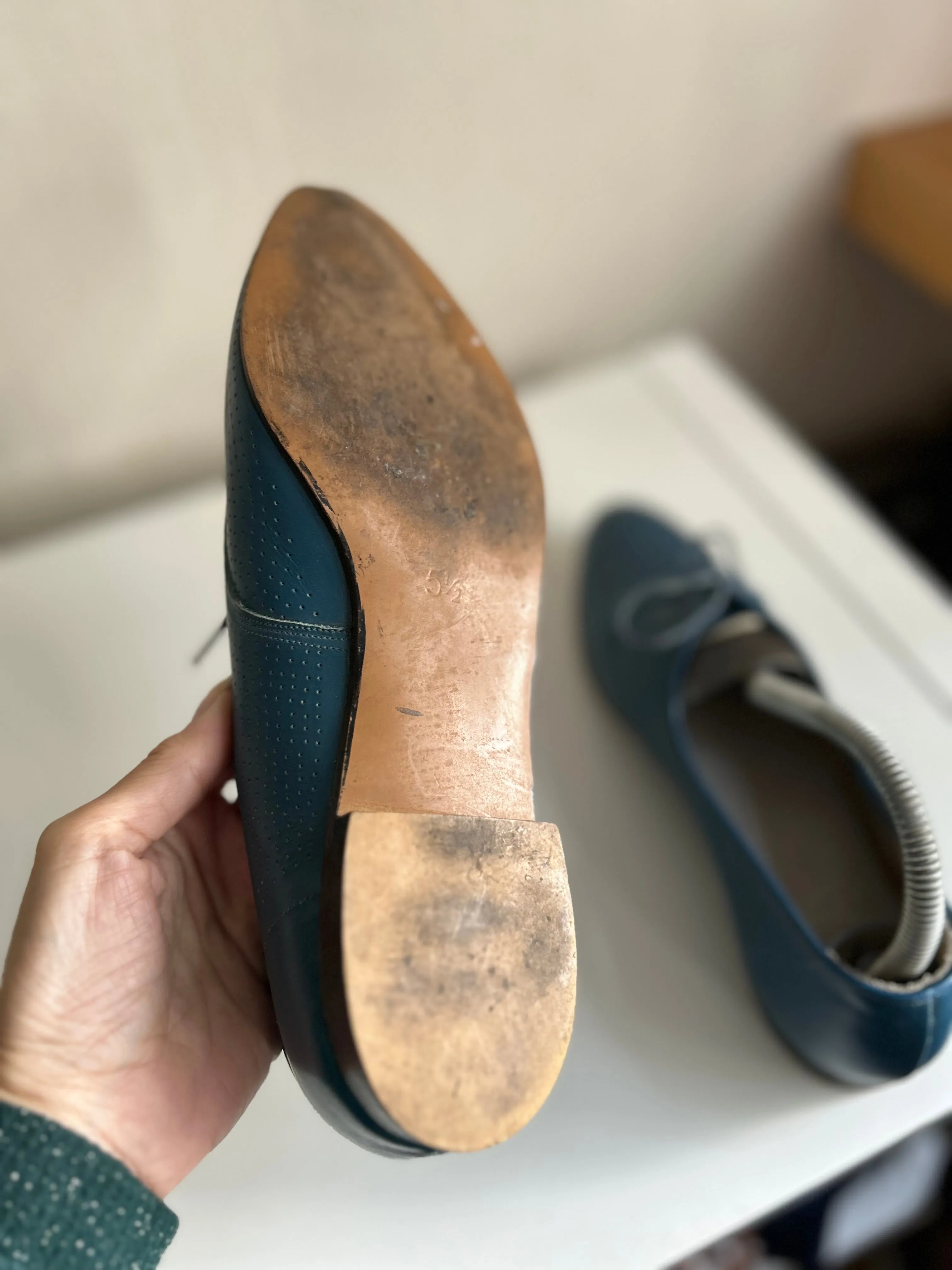 Vintage lace up mocassins