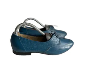 Vintage lace up mocassins