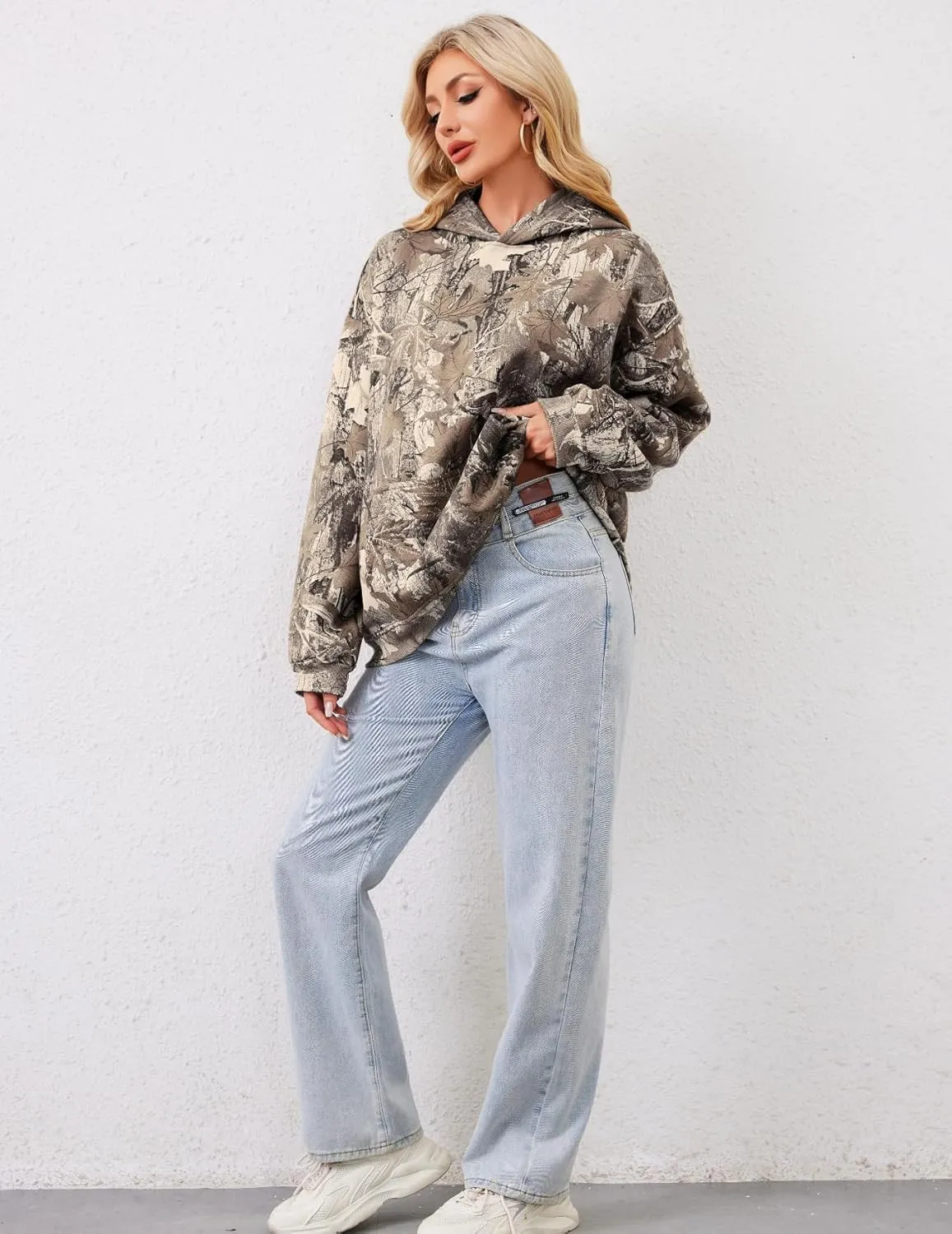 Women Oversized Fleece Camo Hoodies Maple Leaf Hooded Sweatshirt Casual Long Sleeve Fall Pullover Tops With Pockets