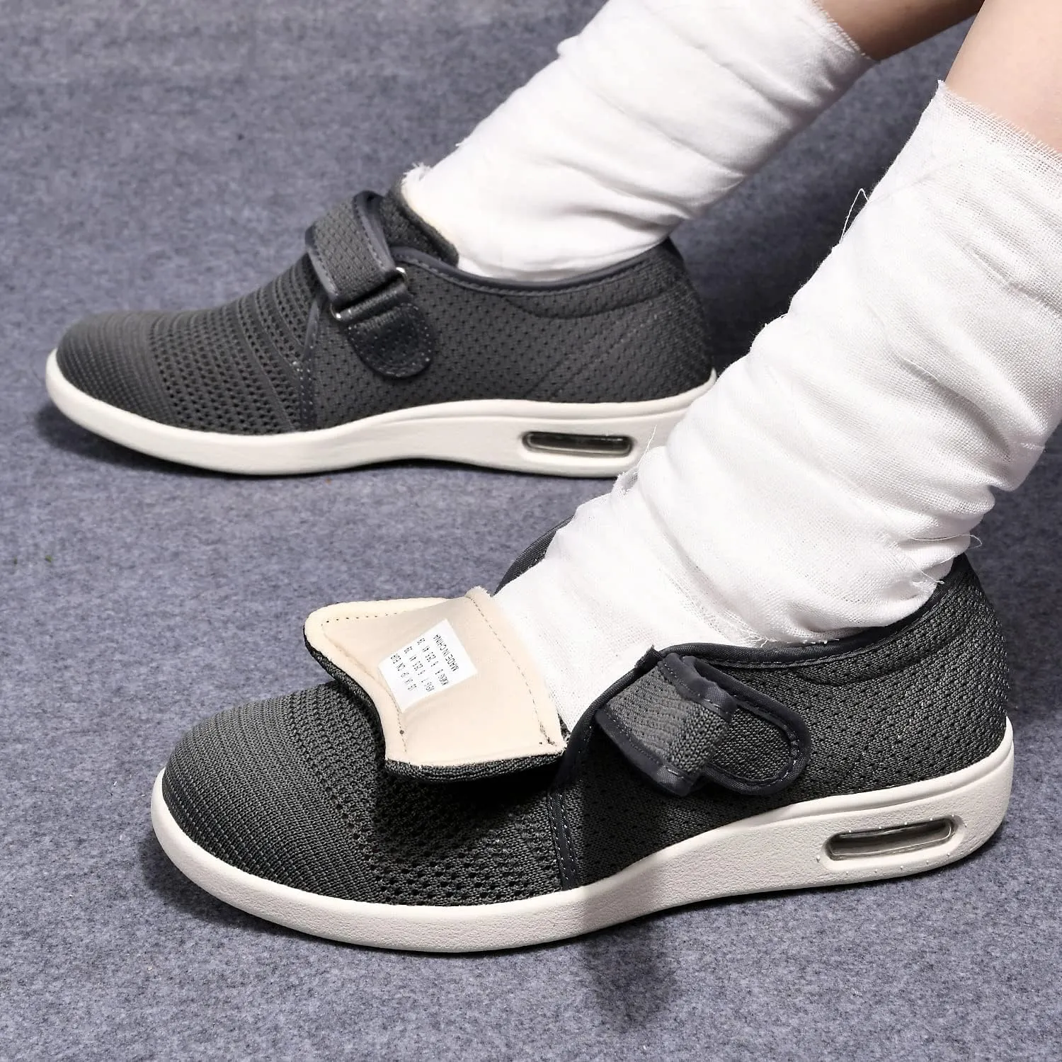 Women's Lightweight Diabetic Shoes Elderly Shoes Breathable Wide Walking Shoes Foot Swollen Shoes Non-Slip widening